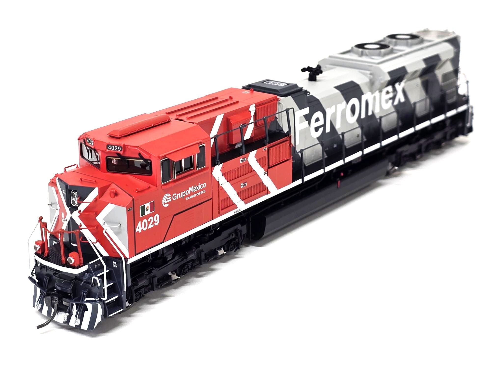 にむ Ferromex SD70ACE, Engine# 4029 – Division Point