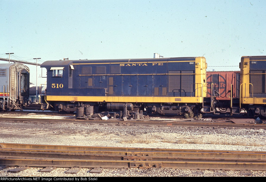 FM H12-44 ATSF Blue/Yellow, Lowey #510 Light frame