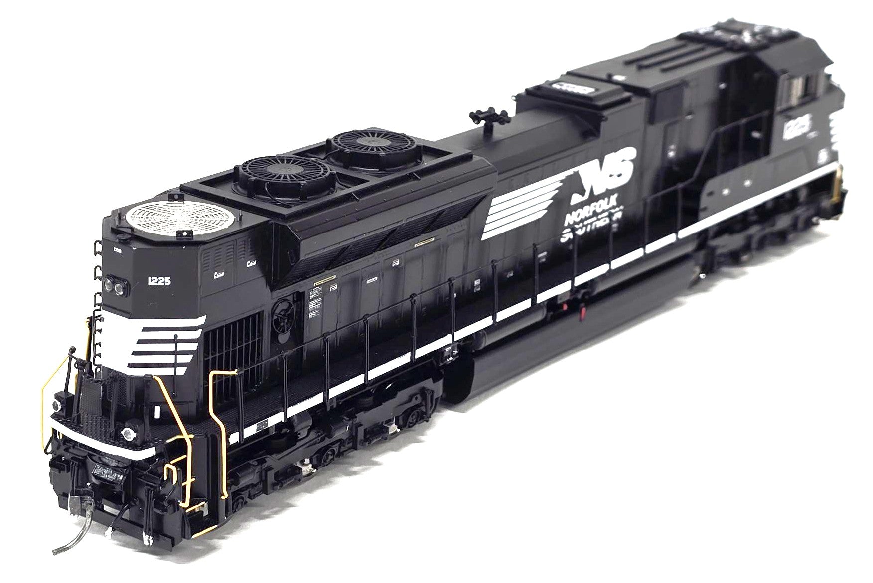 Norfolk Southern SD70ACE Barcode, Engine# 1225 – Division Point